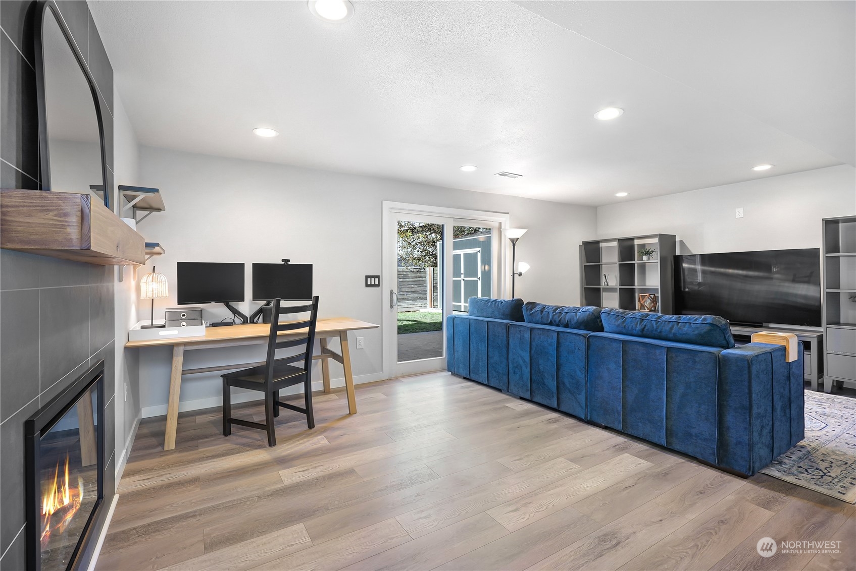 2125 Edmonds Avenue NE