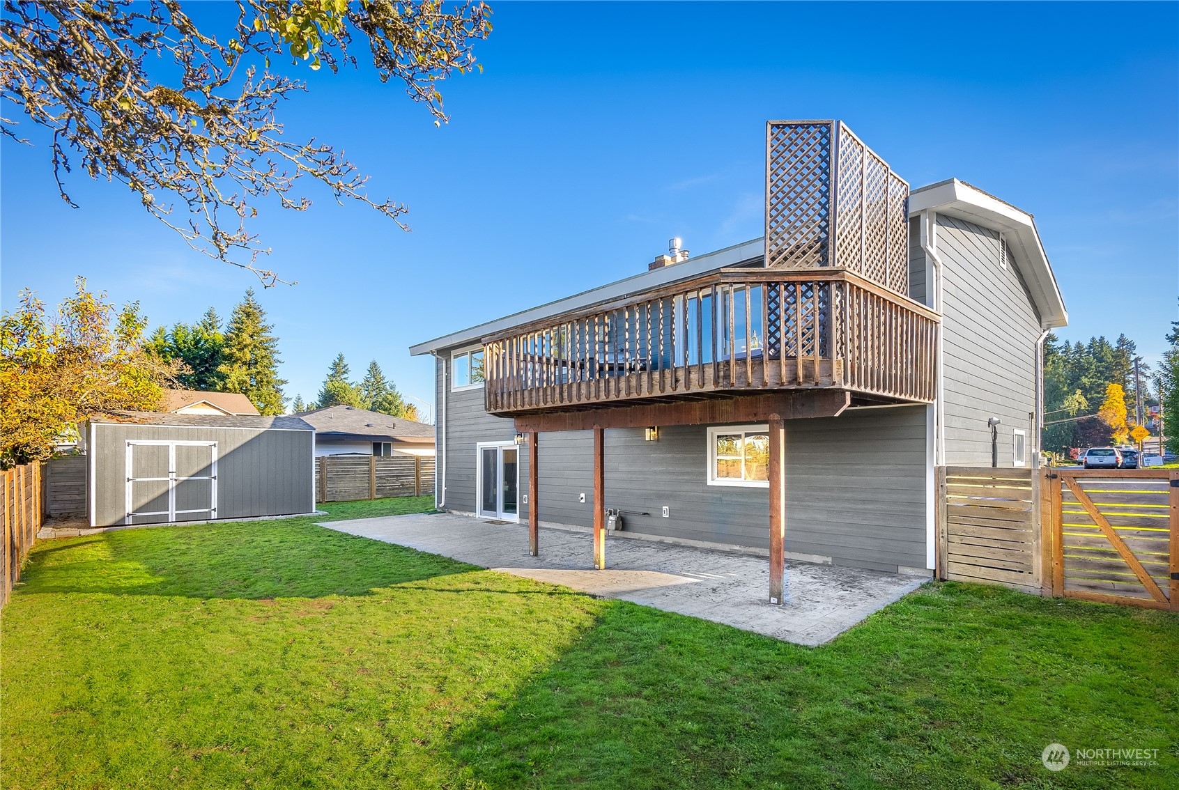 2125 Edmonds Avenue NE