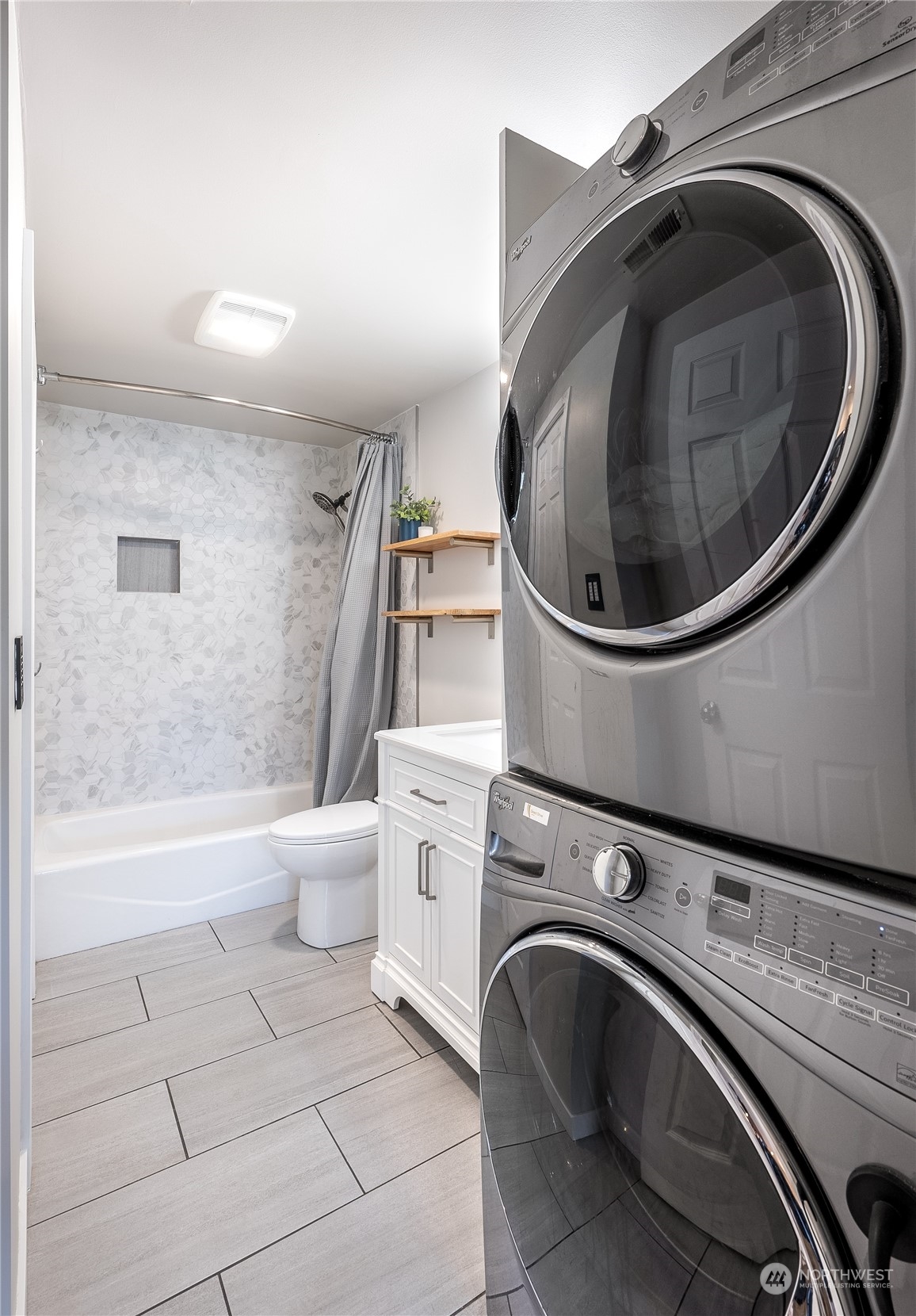 2125 Edmonds Avenue NE