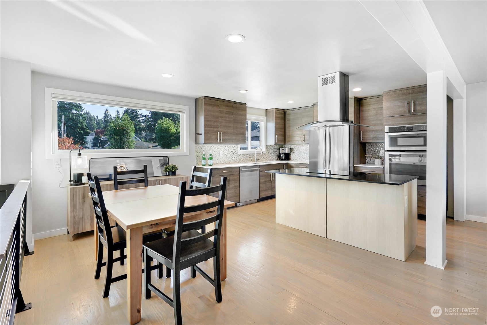 2125 Edmonds Avenue NE