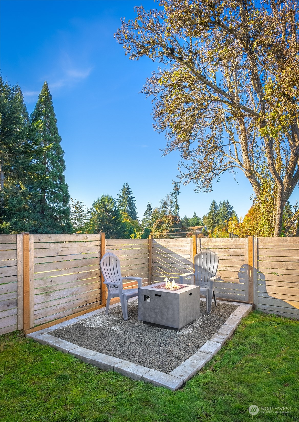 2125 Edmonds Avenue NE