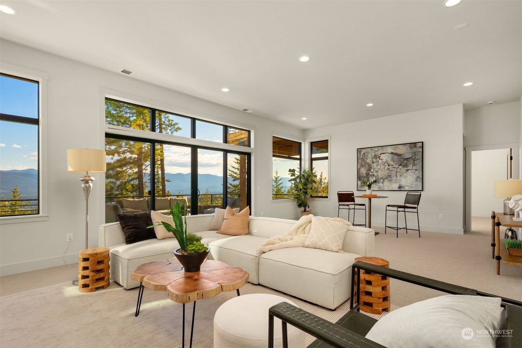 2051 Forest Ridge Drive