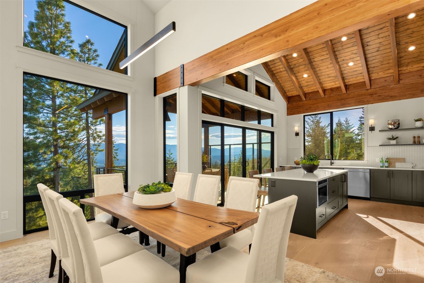 2051 Forest Ridge Drive