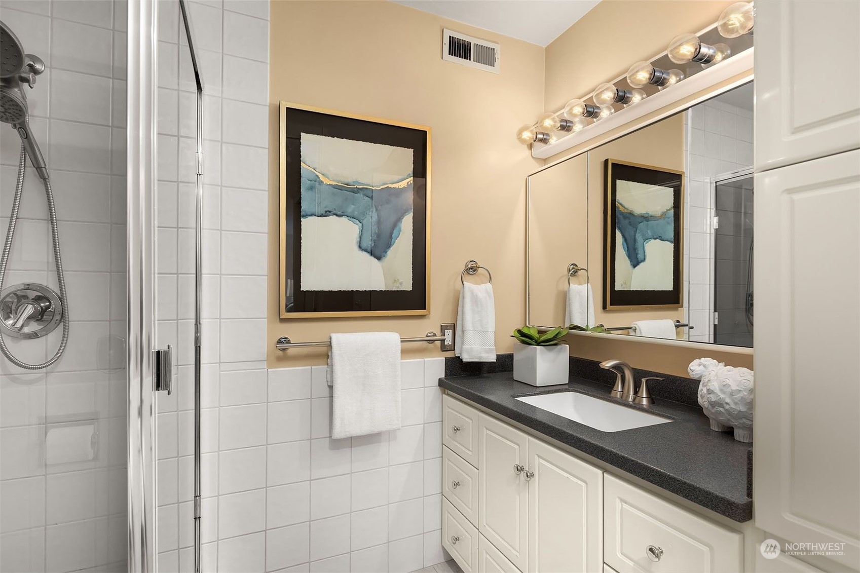 6333 Lake Washington Boulevard NE Unit: 304