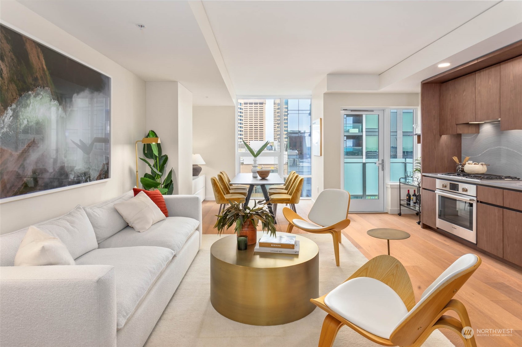 121 Stewart Street Unit: 504