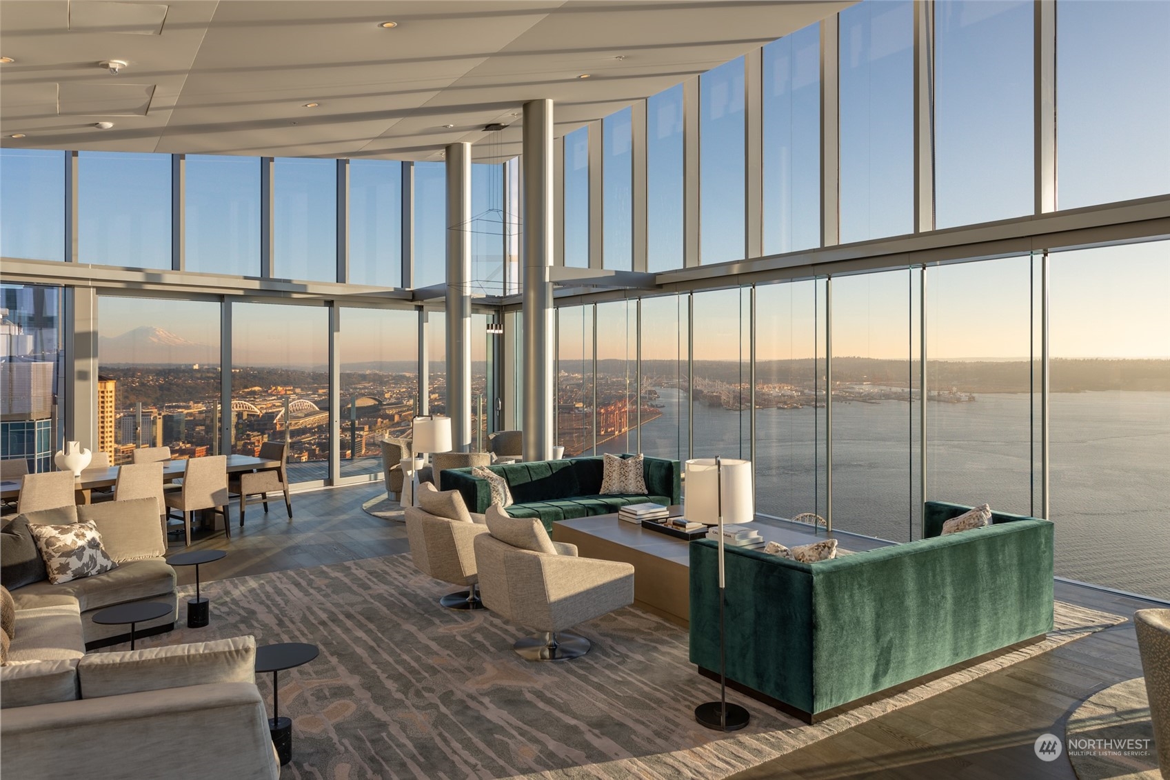 121 Stewart Street Unit: 2207