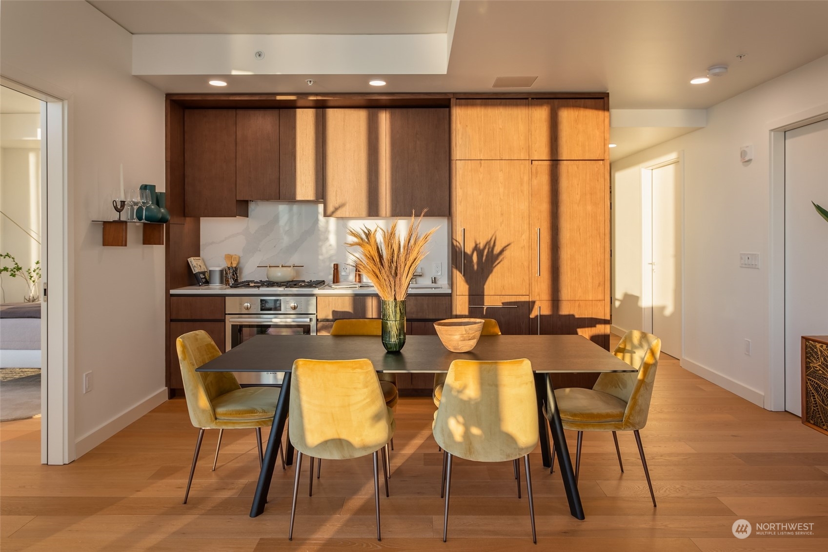 121 Stewart Street Unit: 2207