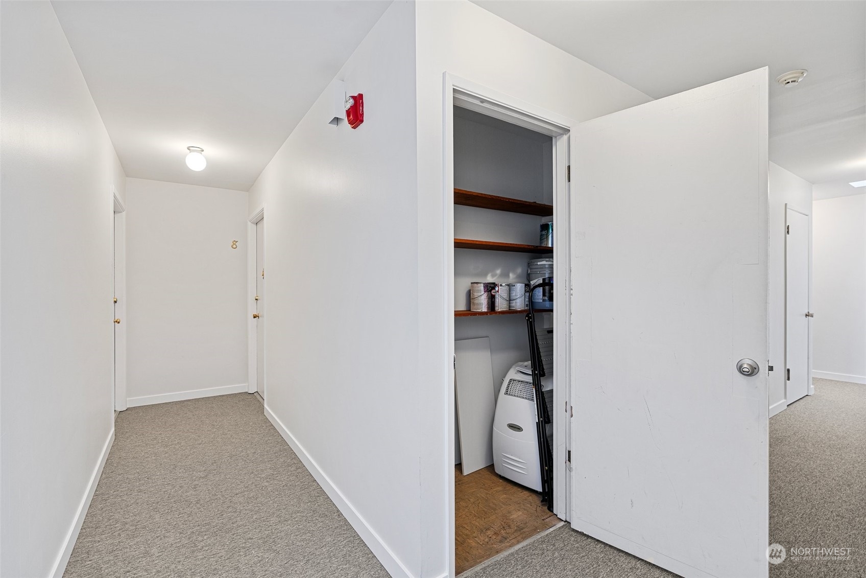 3401 Albion Place N Unit: 7