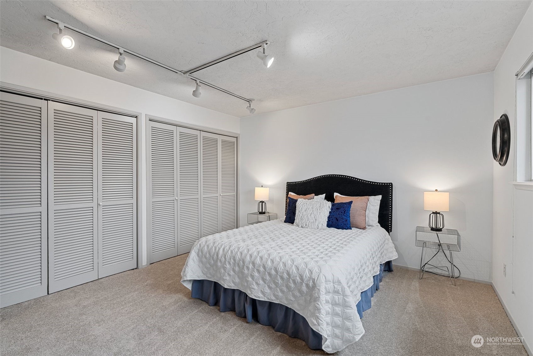 3401 Albion Place N Unit: 7