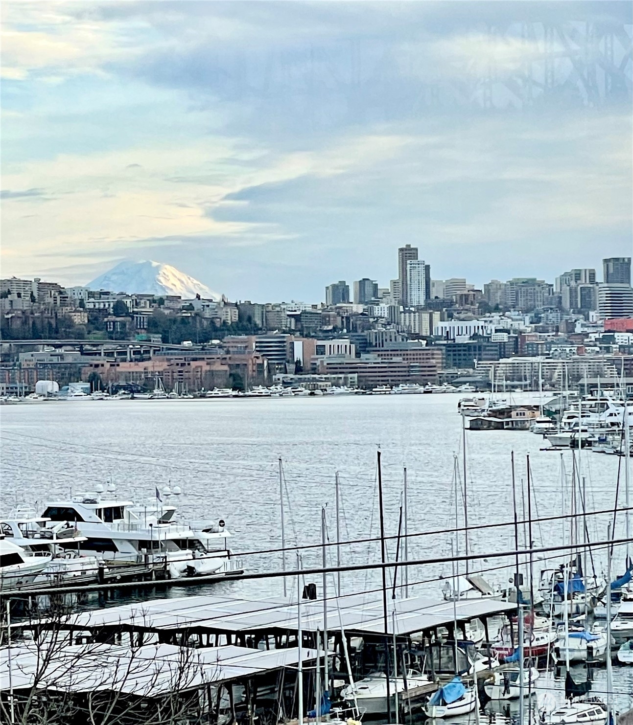 3401 Albion Place N Unit: 7