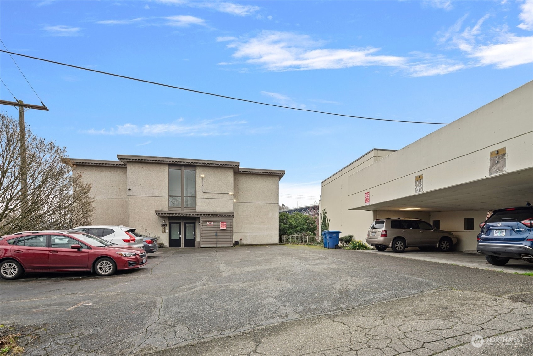 3401 Albion Place N Unit: 7