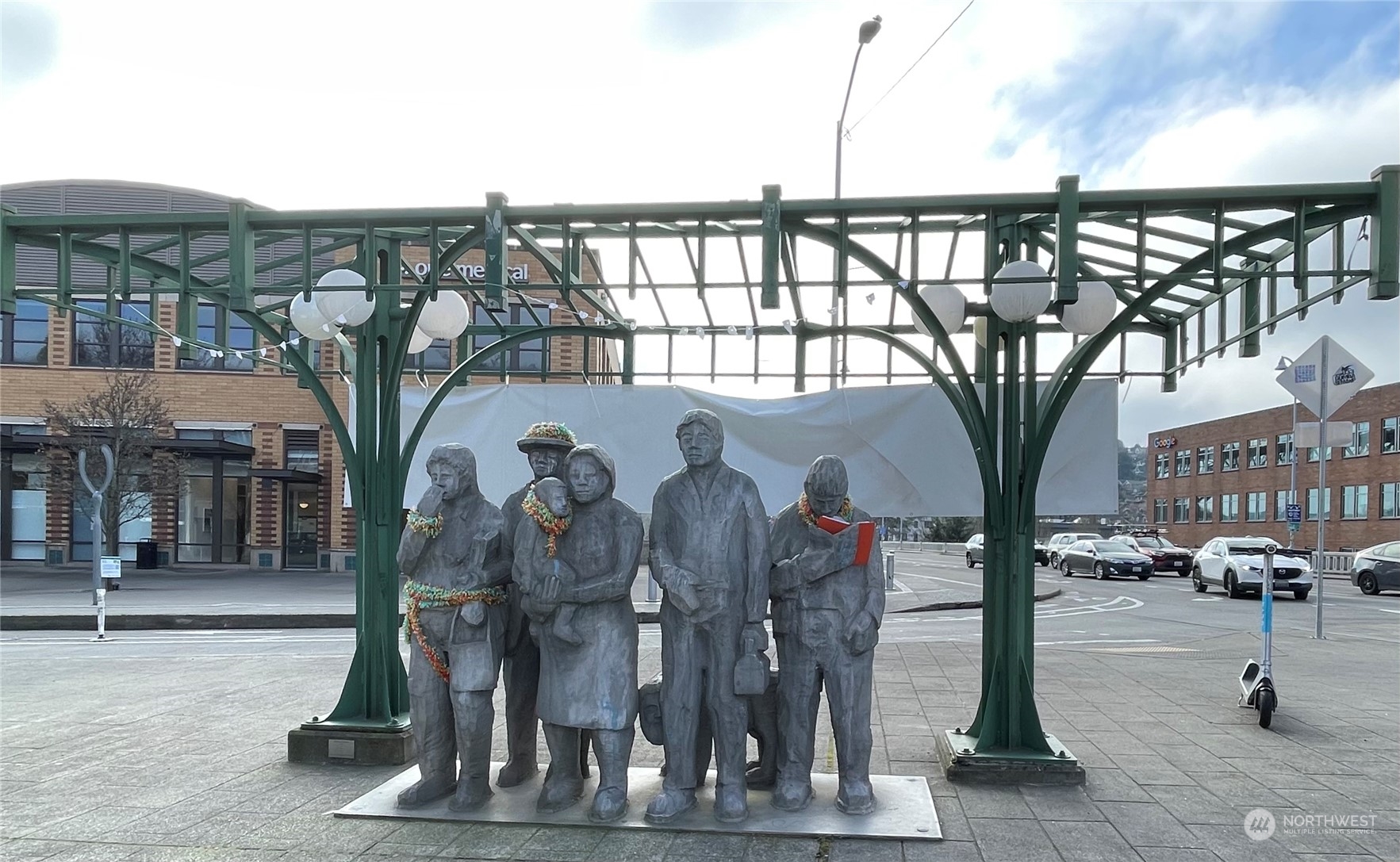 3401 Albion Place N Unit: 7