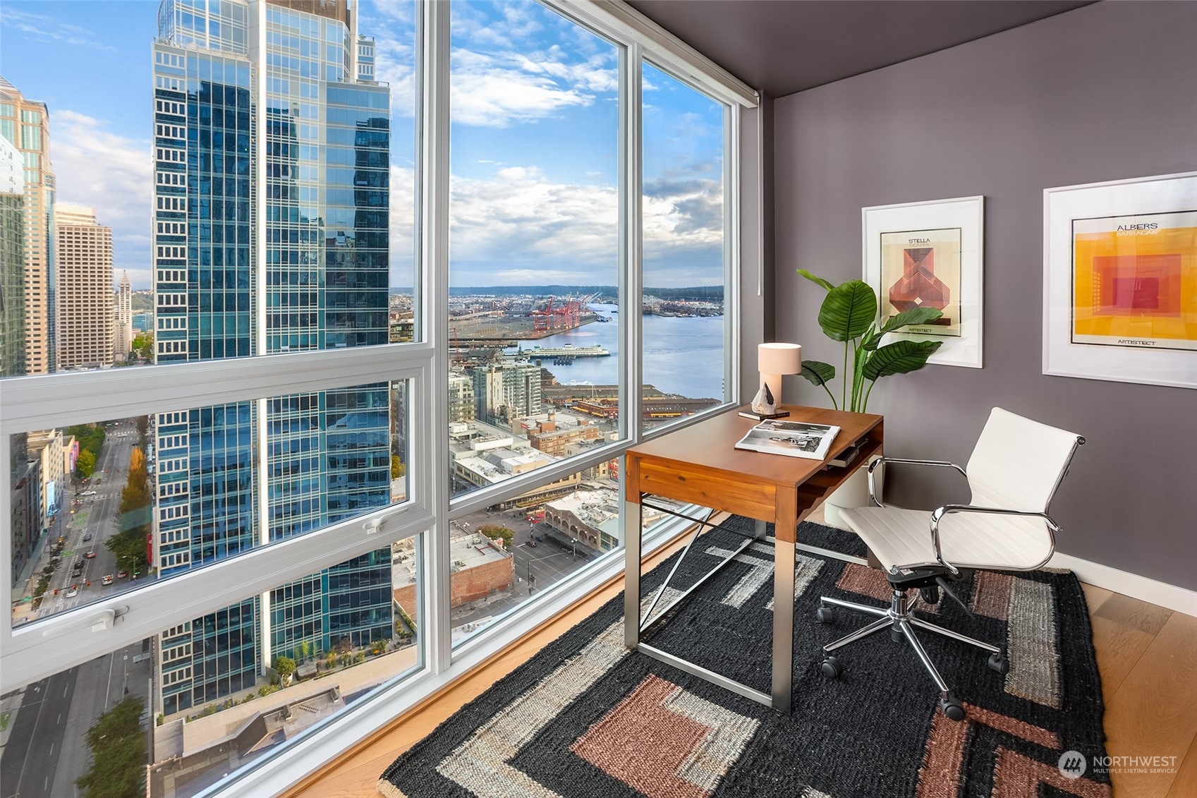 121 Stewart Street Unit: 3102
