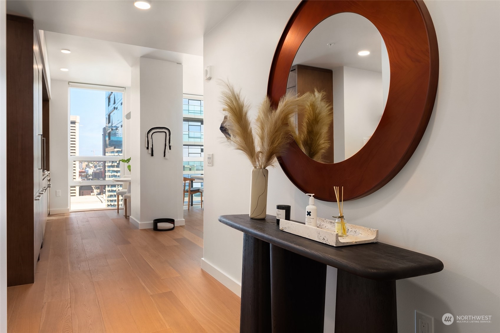 121 Stewart Street Unit: 3102