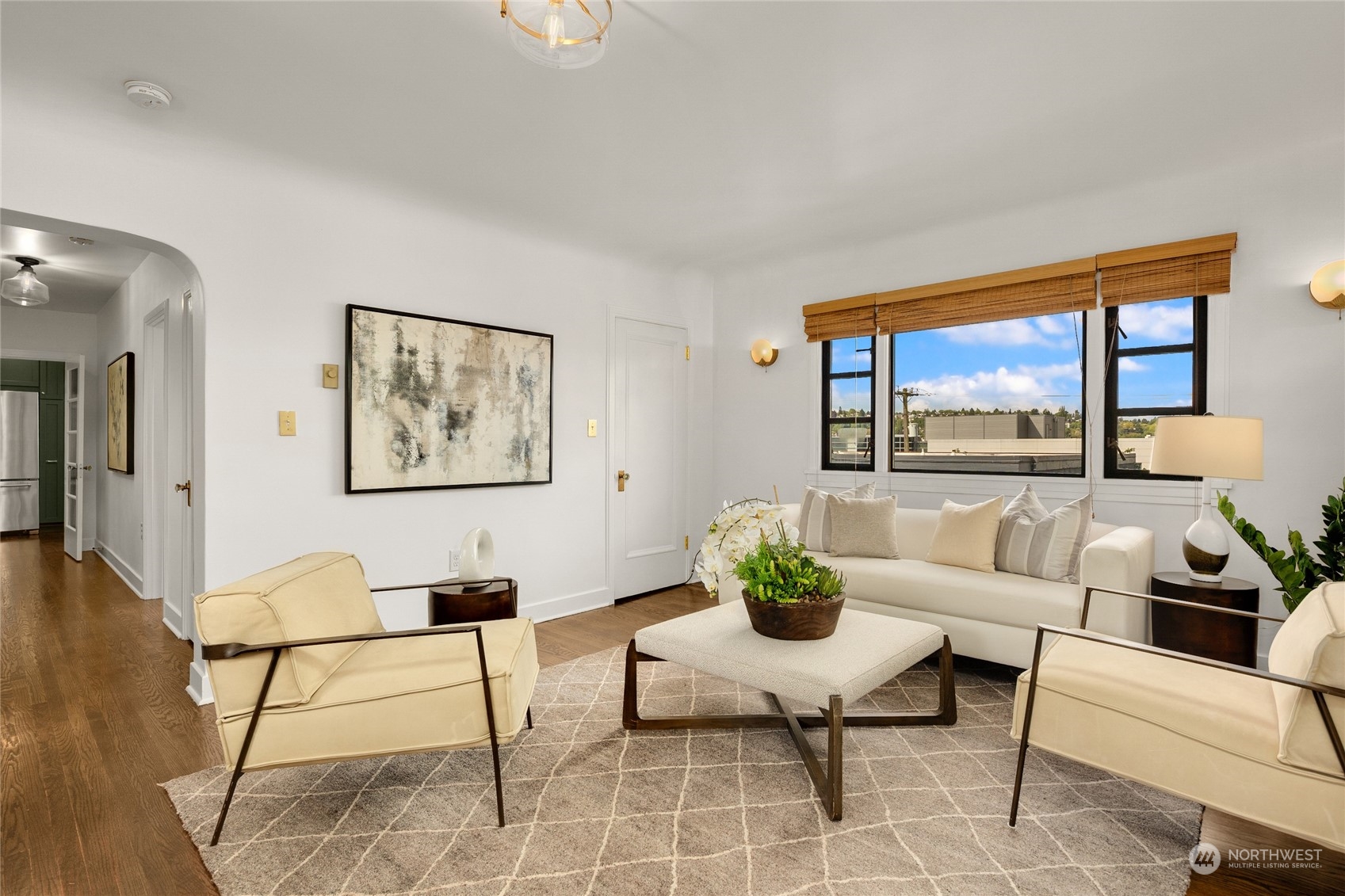 2717 Franklin Avenue E Unit: 204