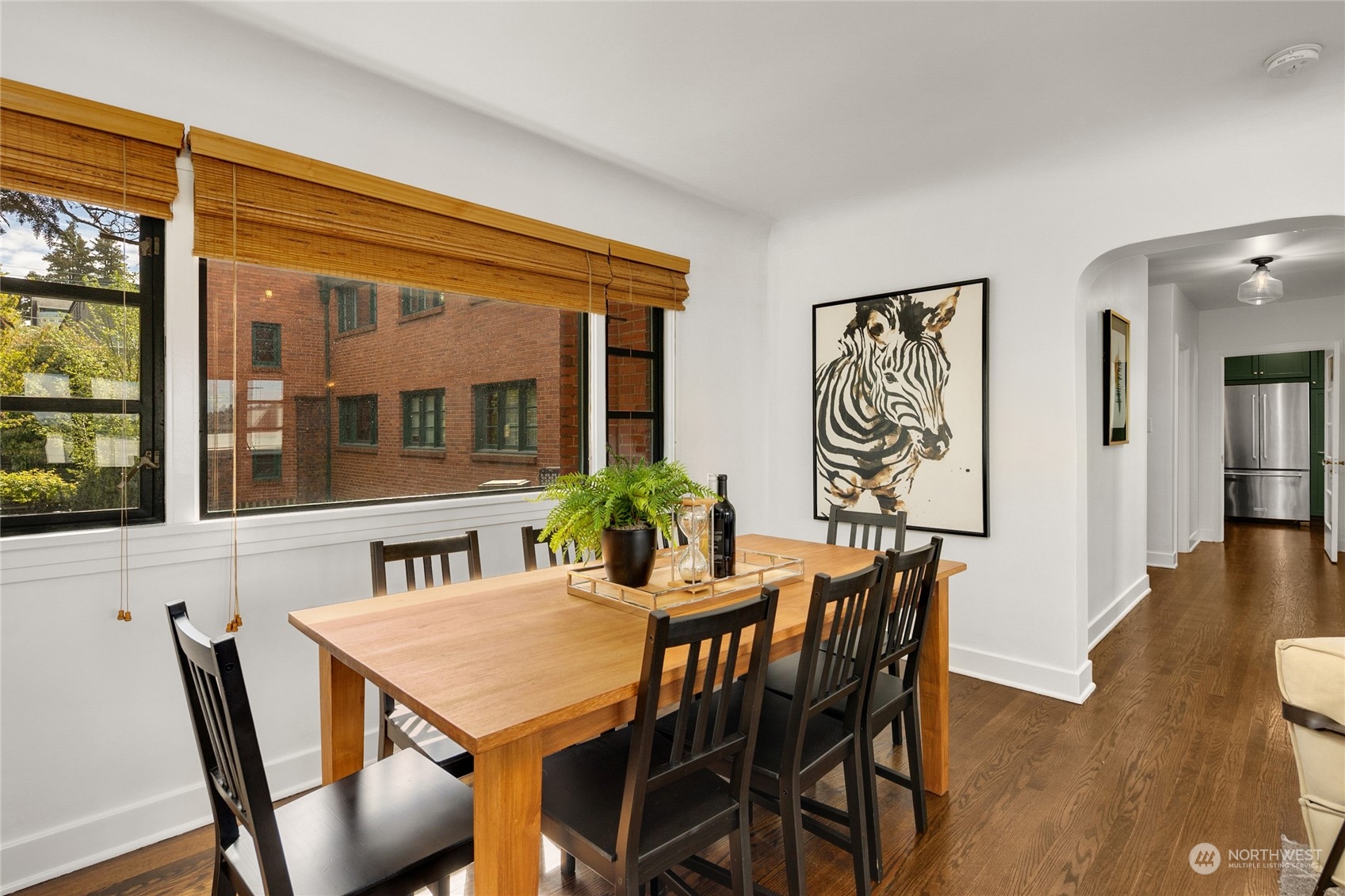 2717 Franklin Avenue E Unit: 204