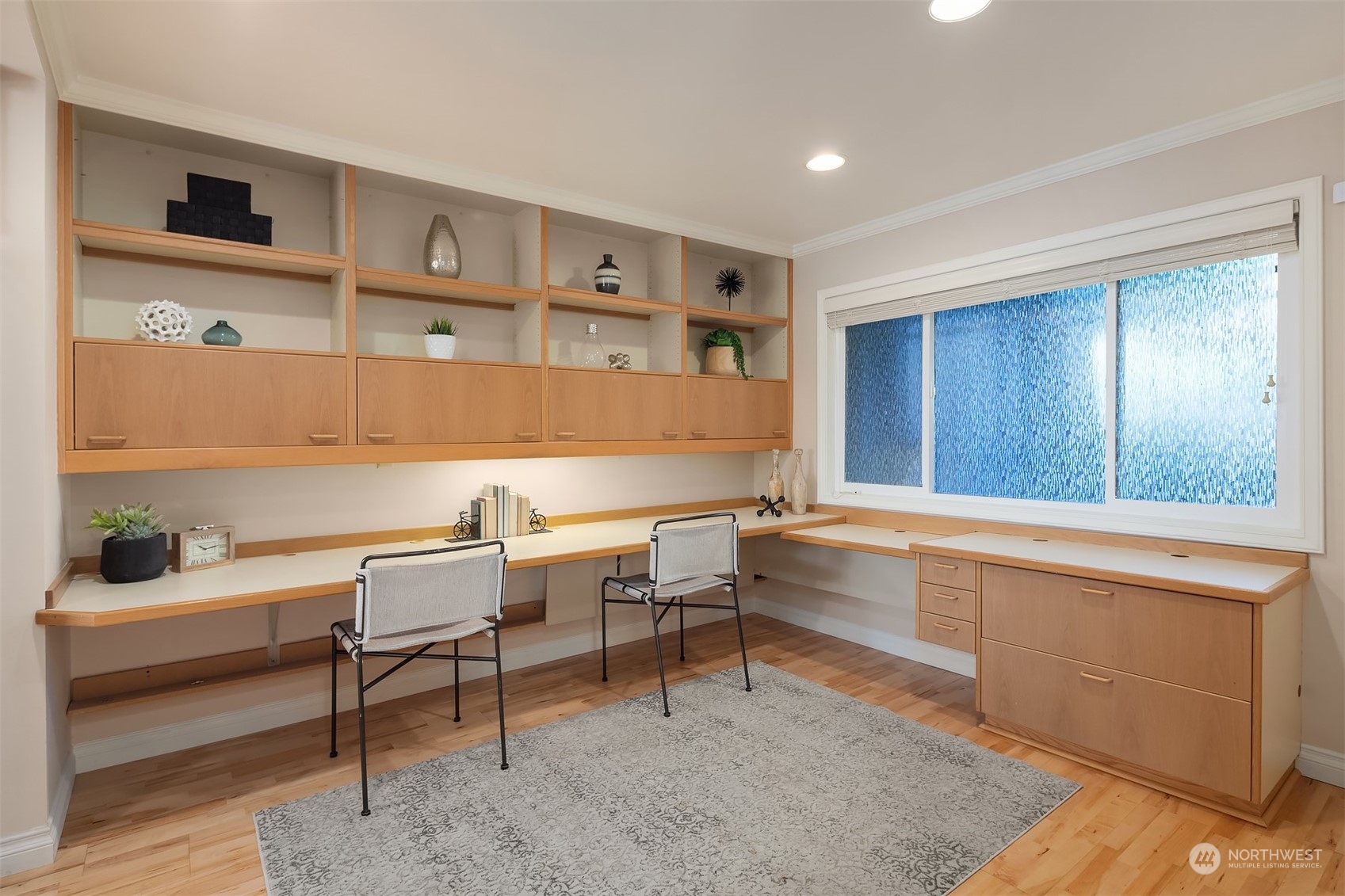 827 Lake Street S Unit: 105