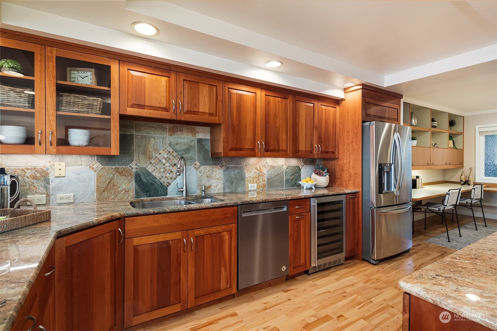 827 Lake Street S Unit: 105