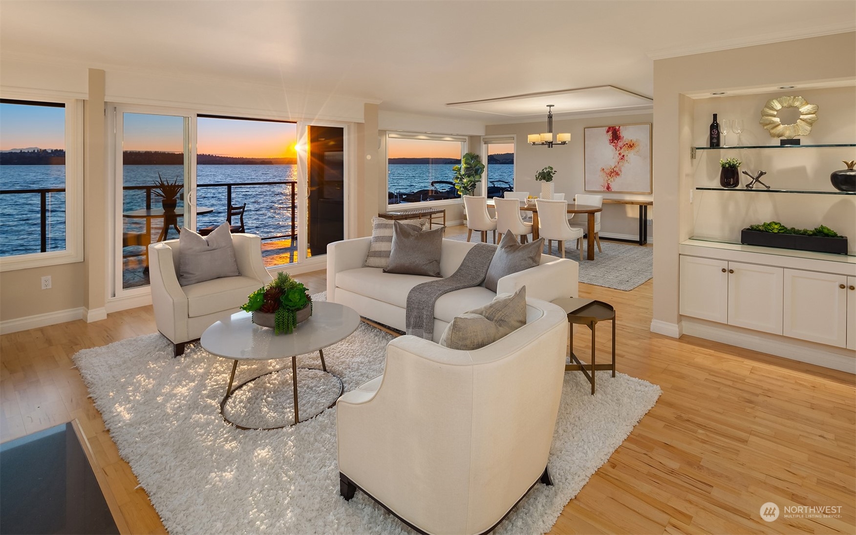 827 Lake Street S Unit: 105