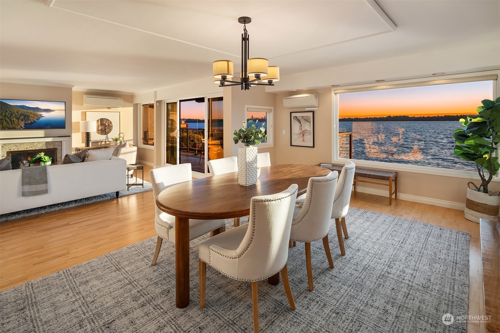 827 Lake Street S Unit: 105