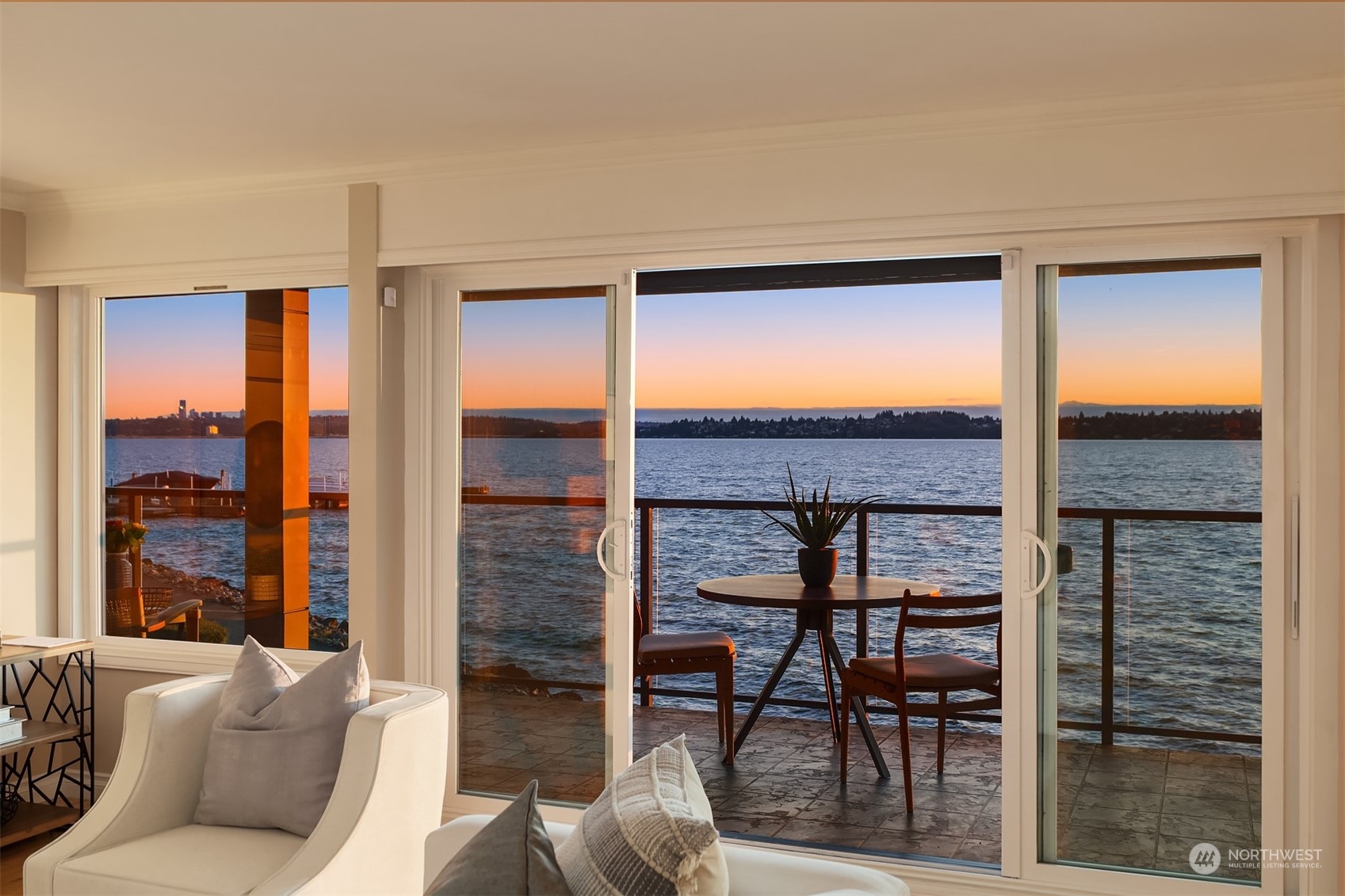 827 Lake Street S Unit: 105