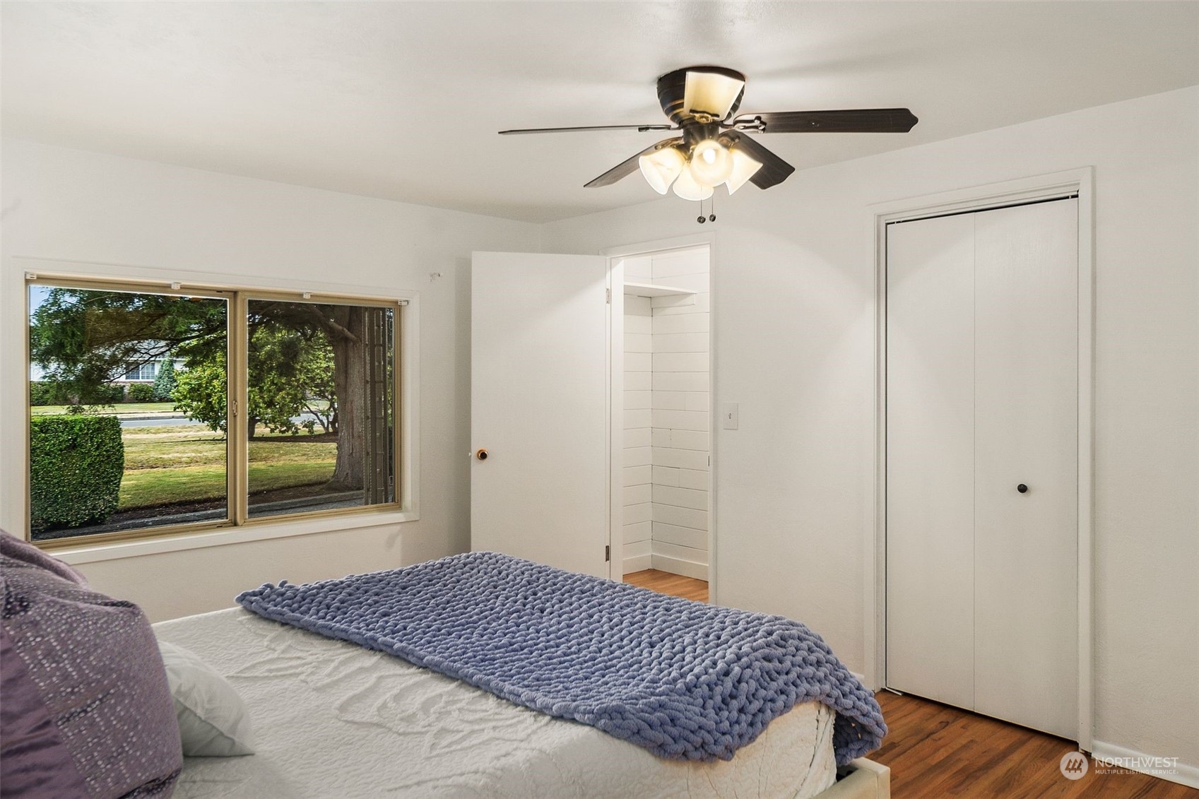 2860 Roosevelt Avenue