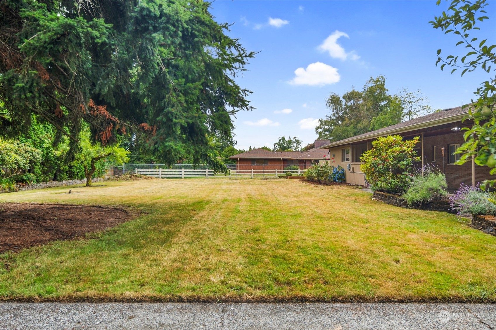 2860 Roosevelt Avenue