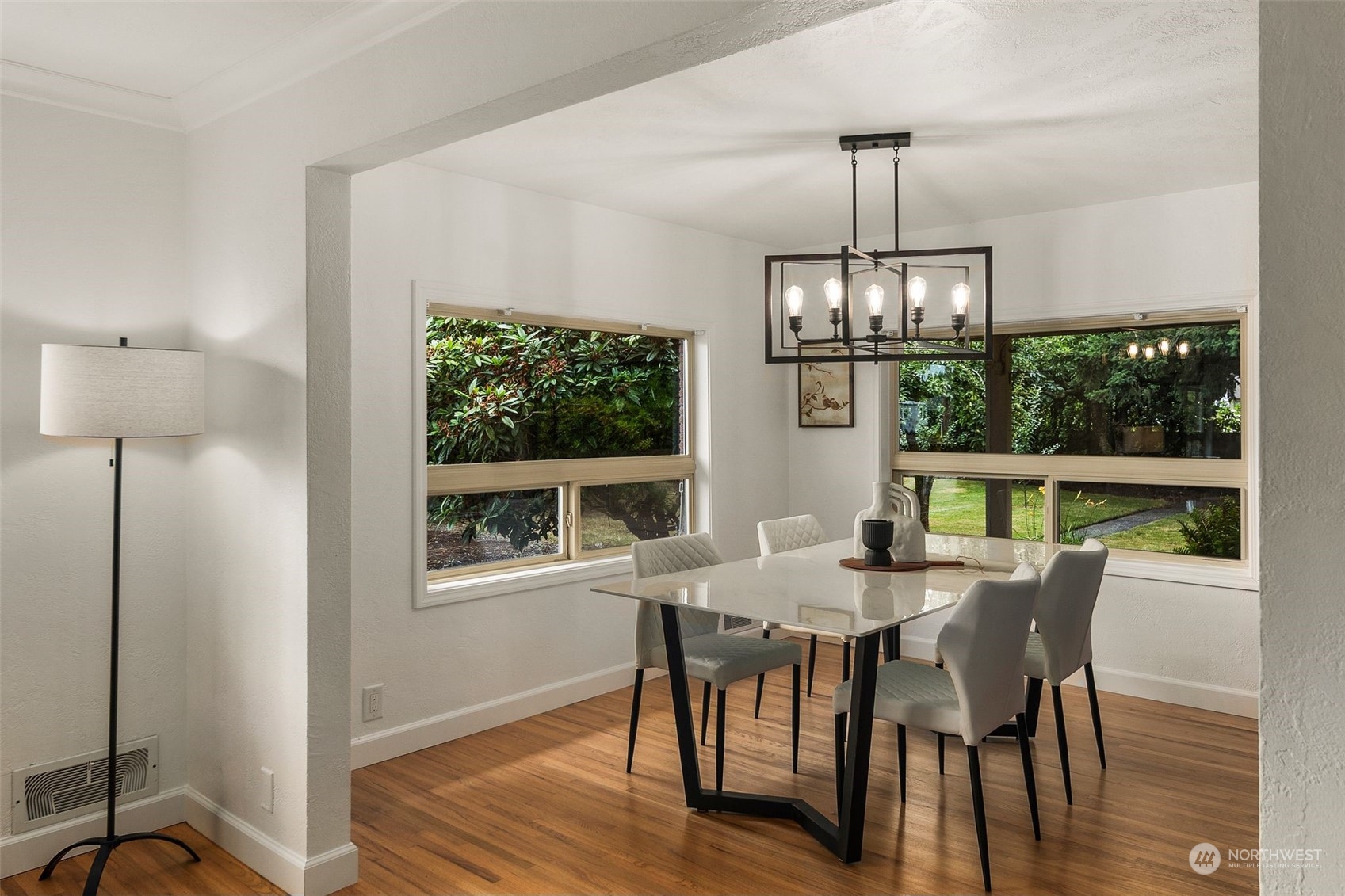 2860 Roosevelt Avenue