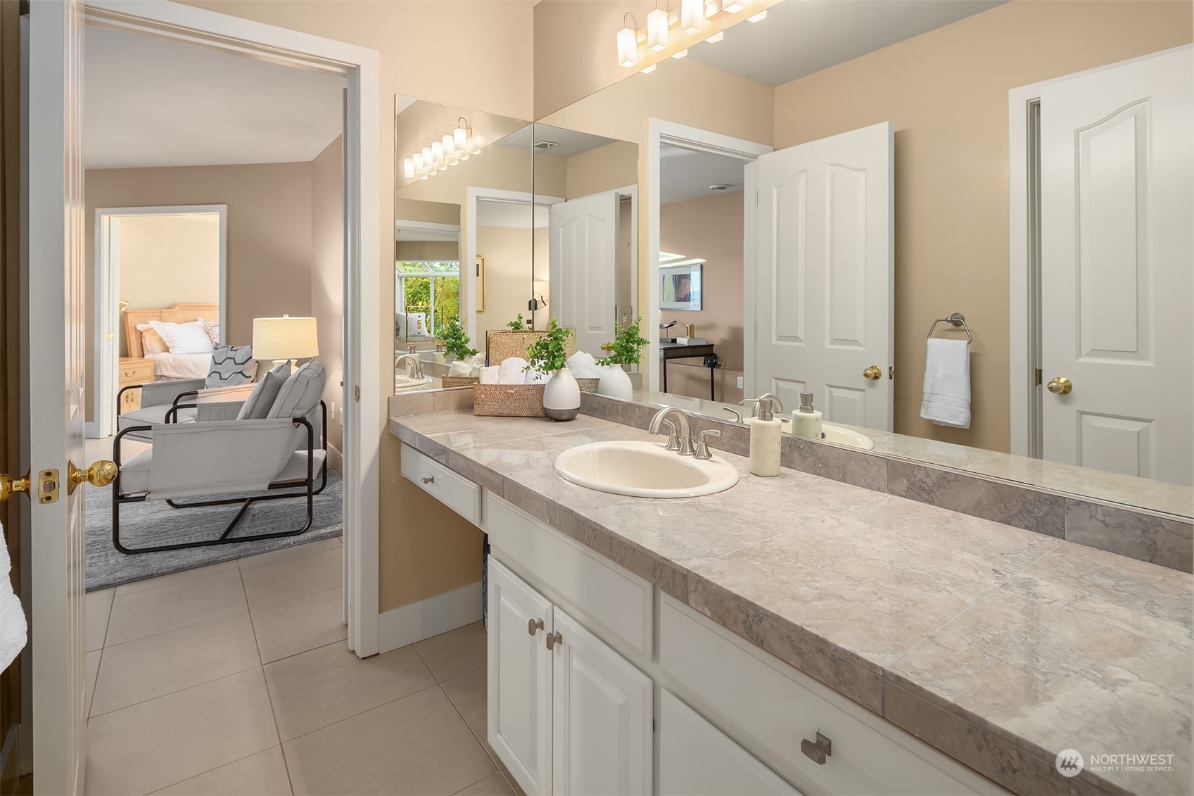 4511 Lake Washington Boulevard NE Unit: 1