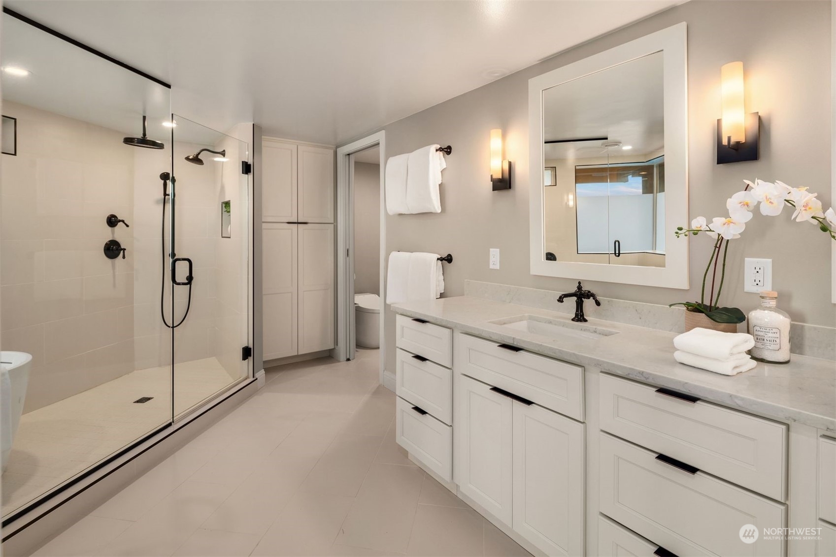 4511 Lake Washington Boulevard NE Unit: 2