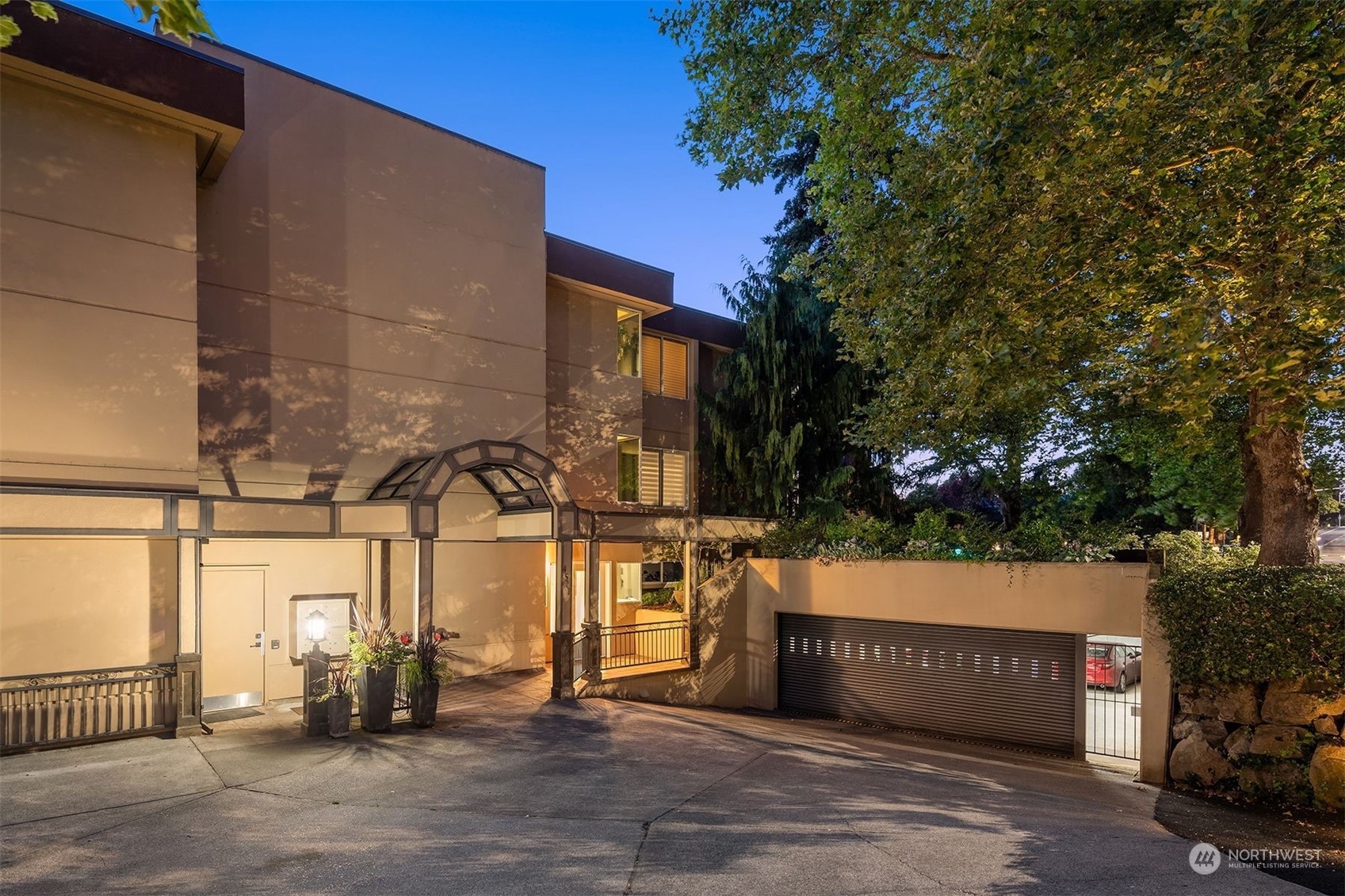 4511 Lake Washington Boulevard NE Unit: 2