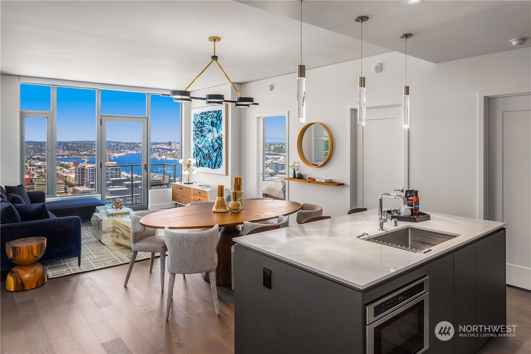 2510 6th Avenue Unit: 2710