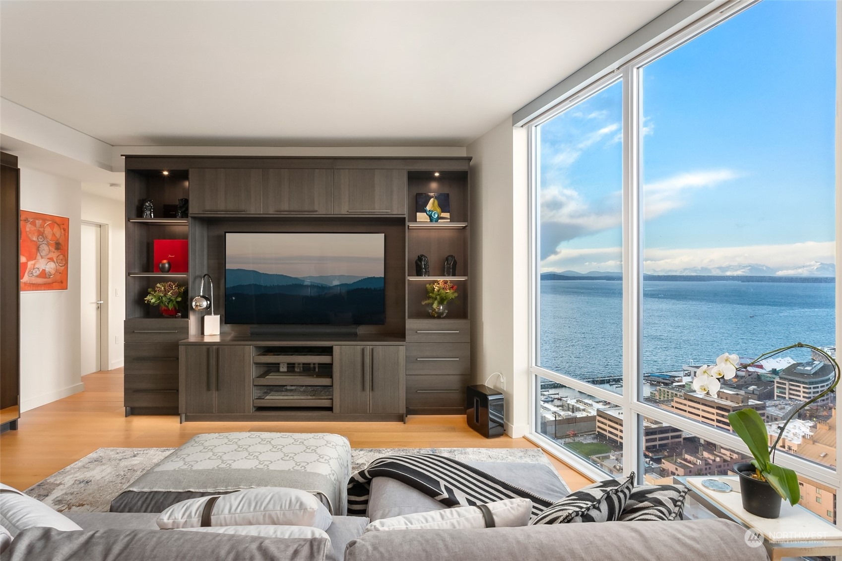 121 Stewart St Unit: 3108