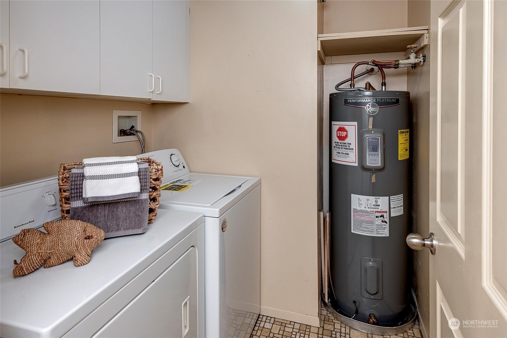 807 Lake Street S Unit: 302