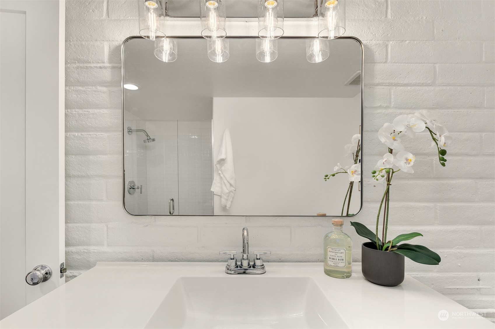 9909 NE 1st Street Unit: 103