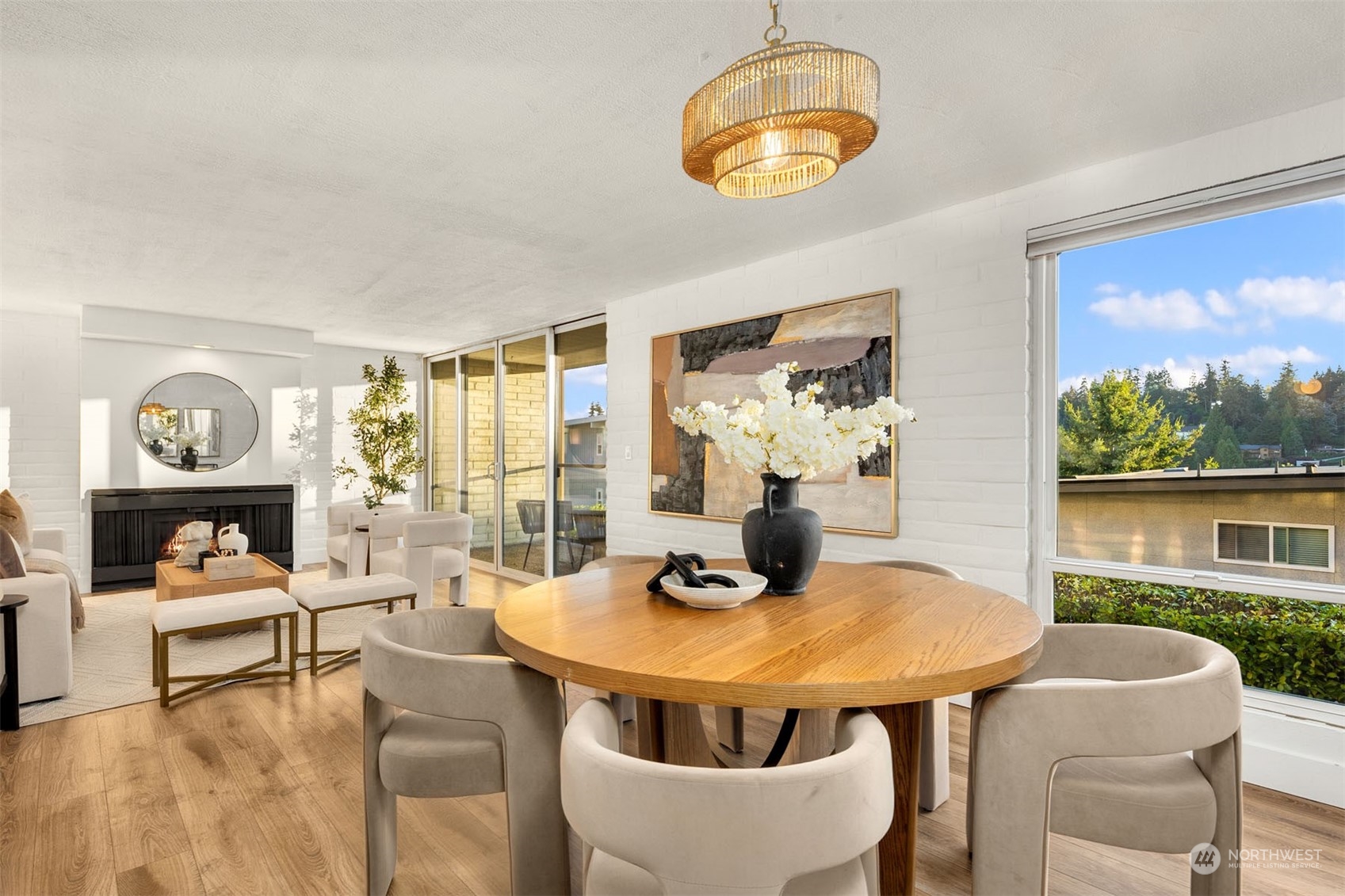 9909 NE 1st Street Unit: 103