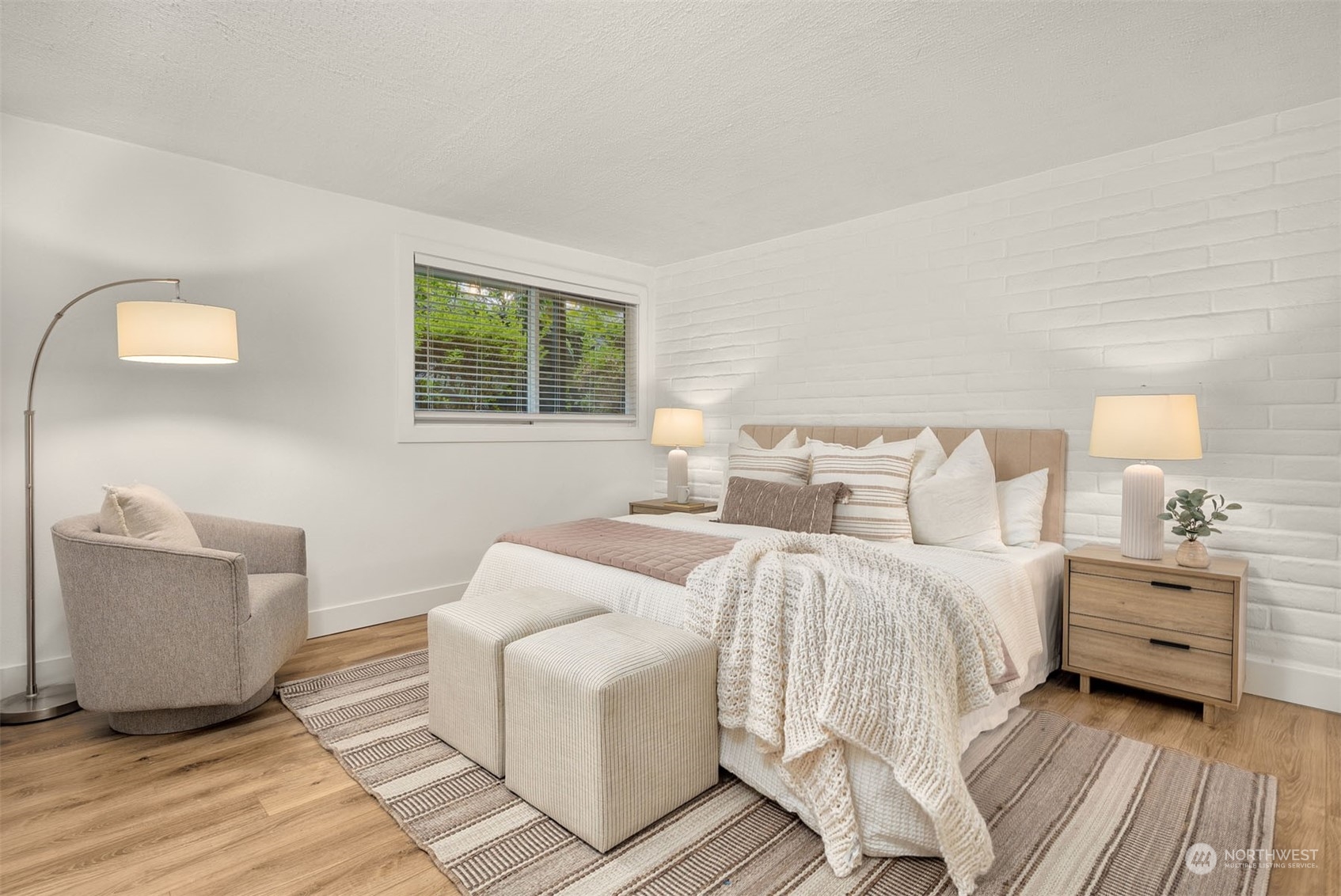 9909 NE 1st Street Unit: 103