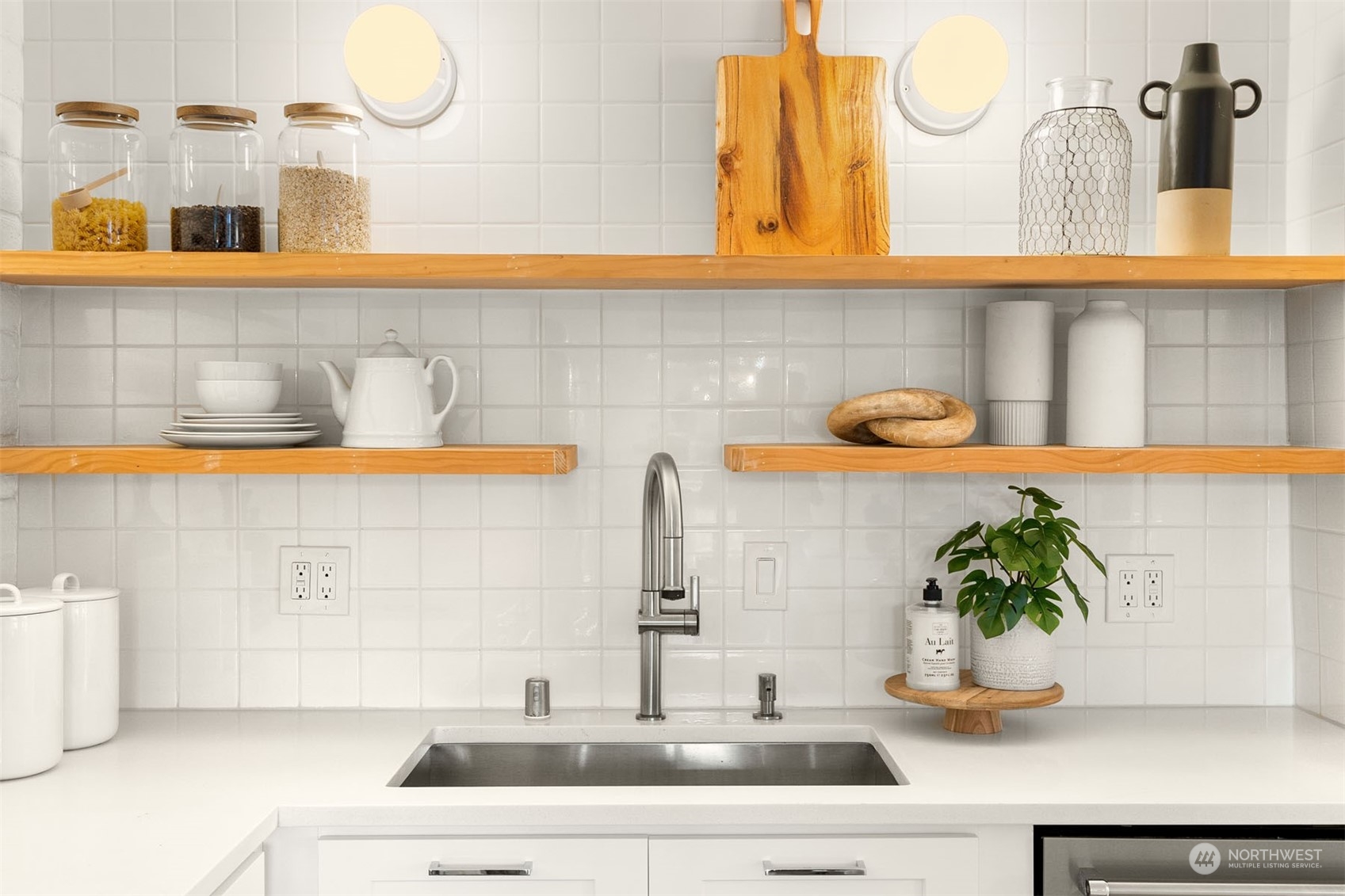 9909 NE 1st Street Unit: 103