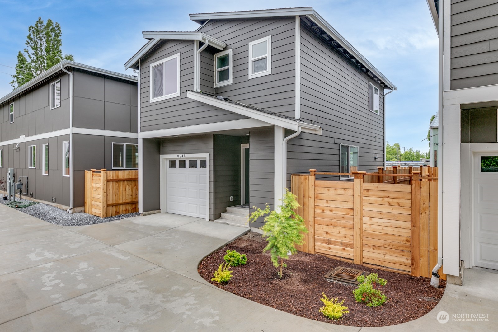 854 B SW 136th Street