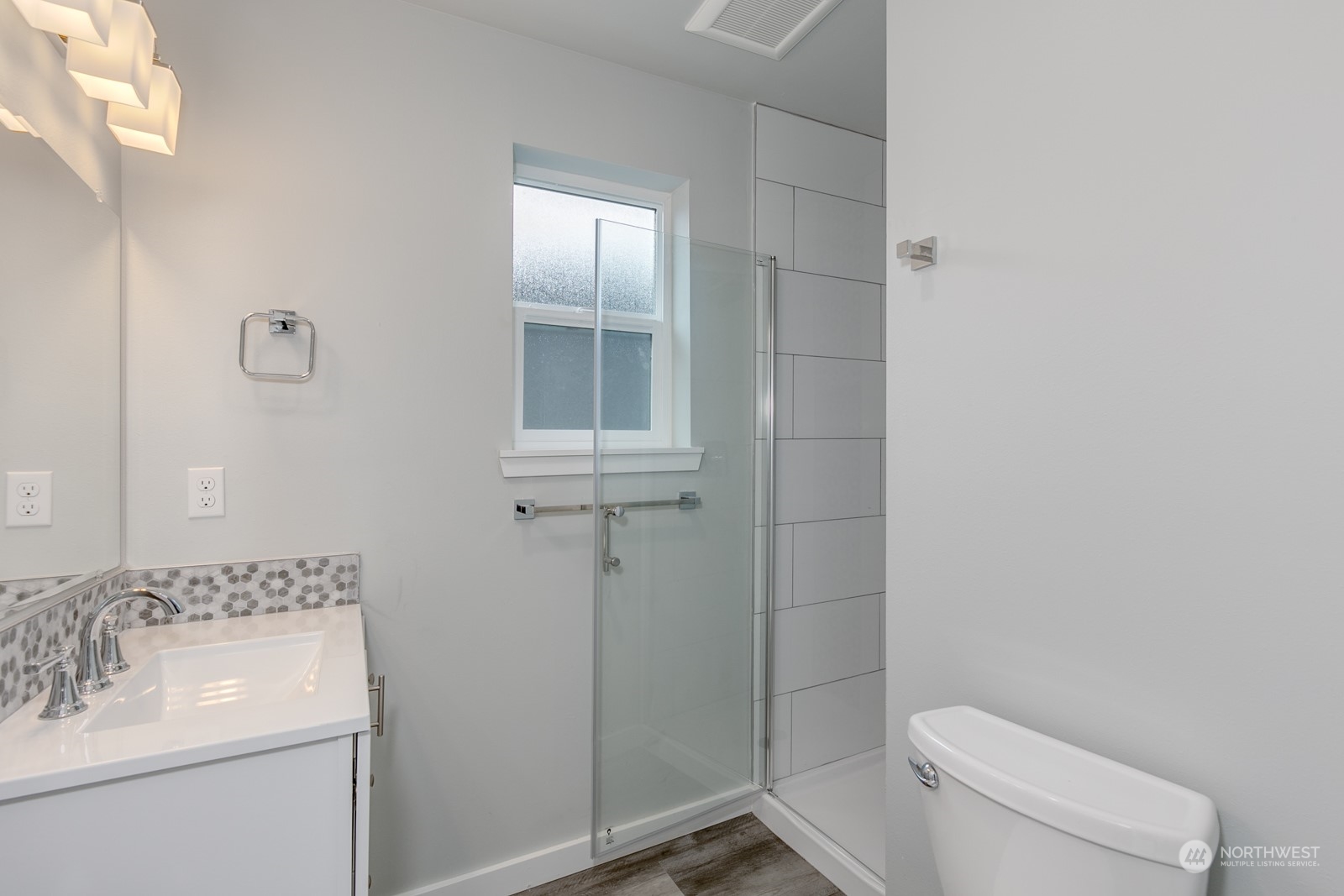 854 B SW 136th Street