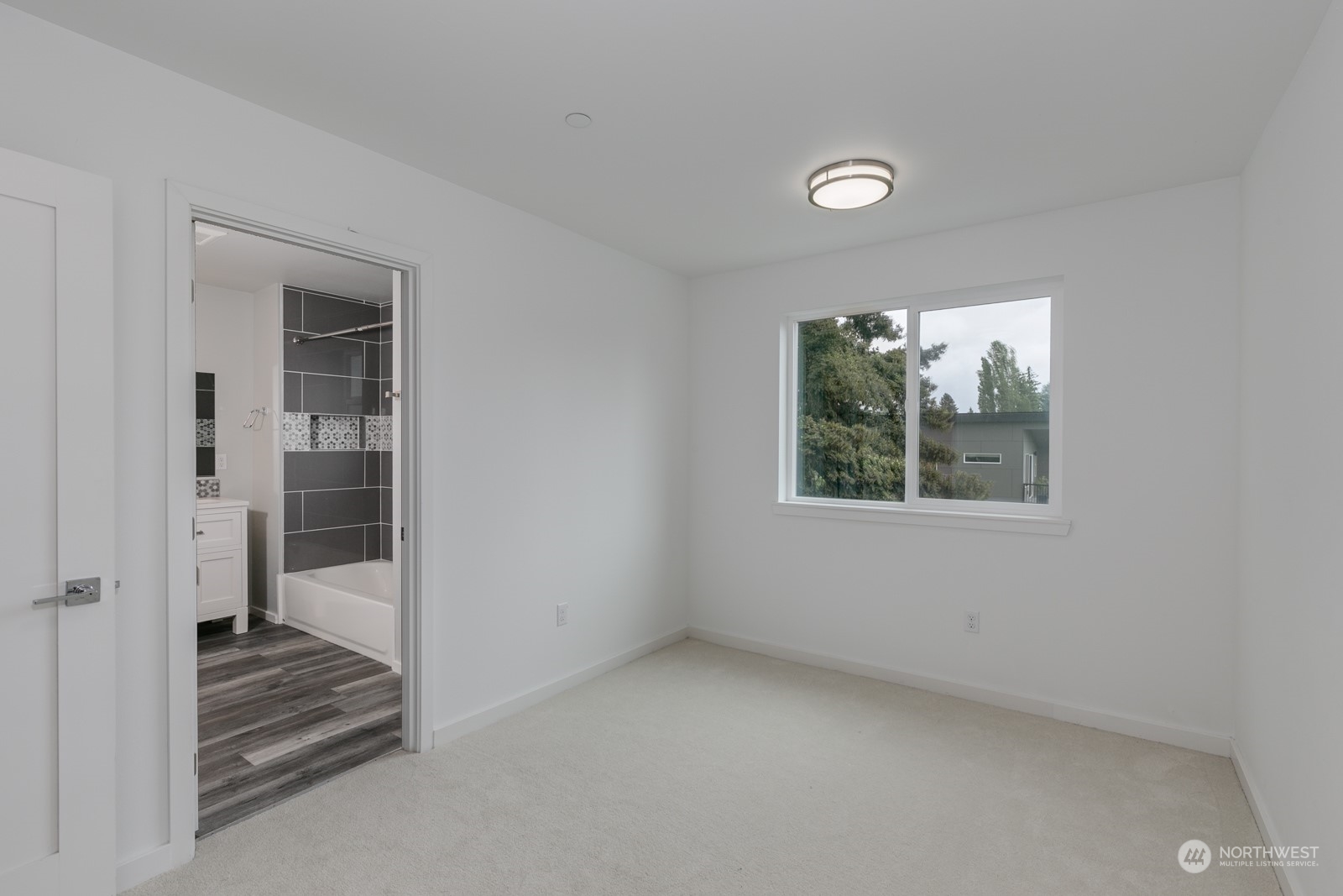 854 B SW 136th Street