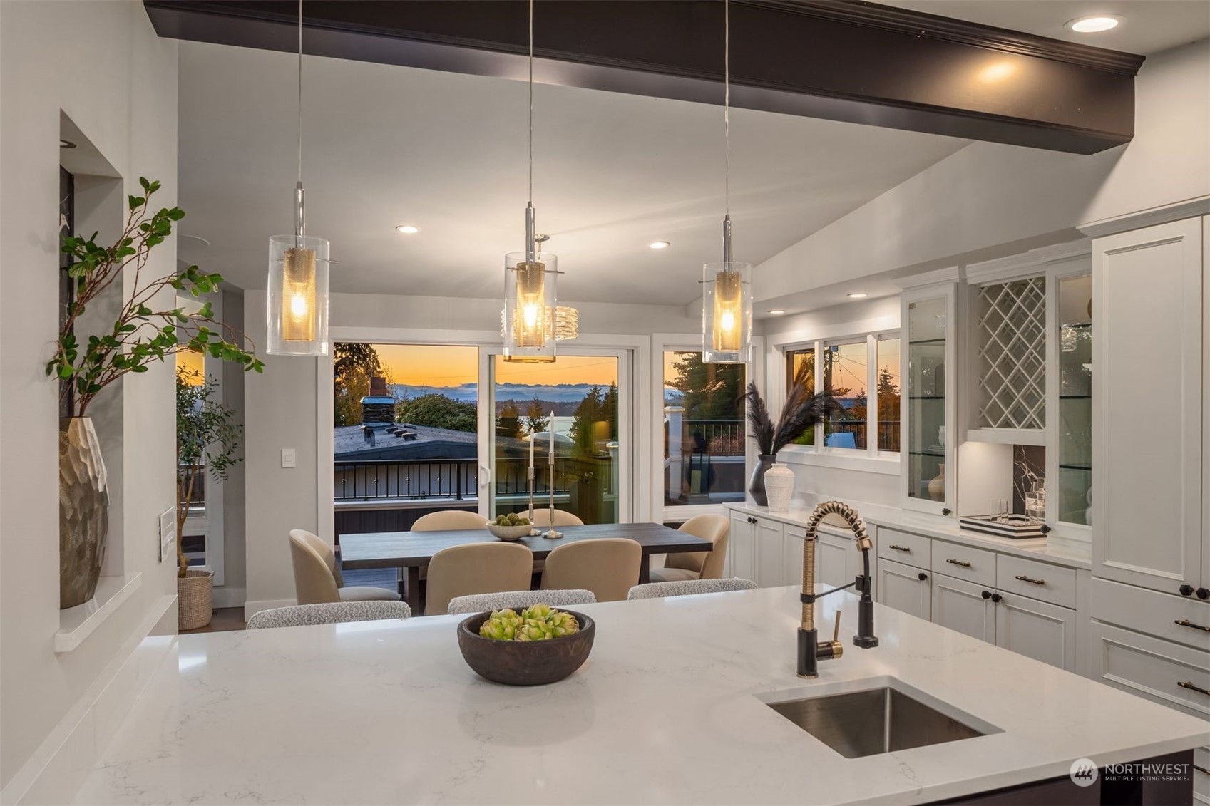 10517 NE 46th Street