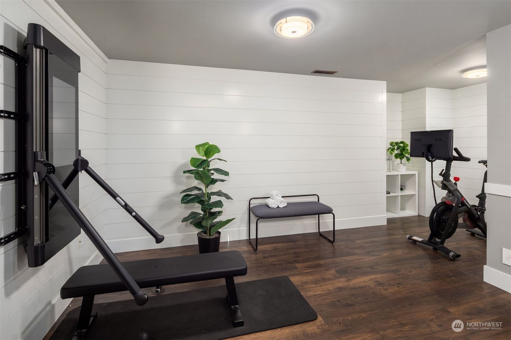 10517 NE 46th Street