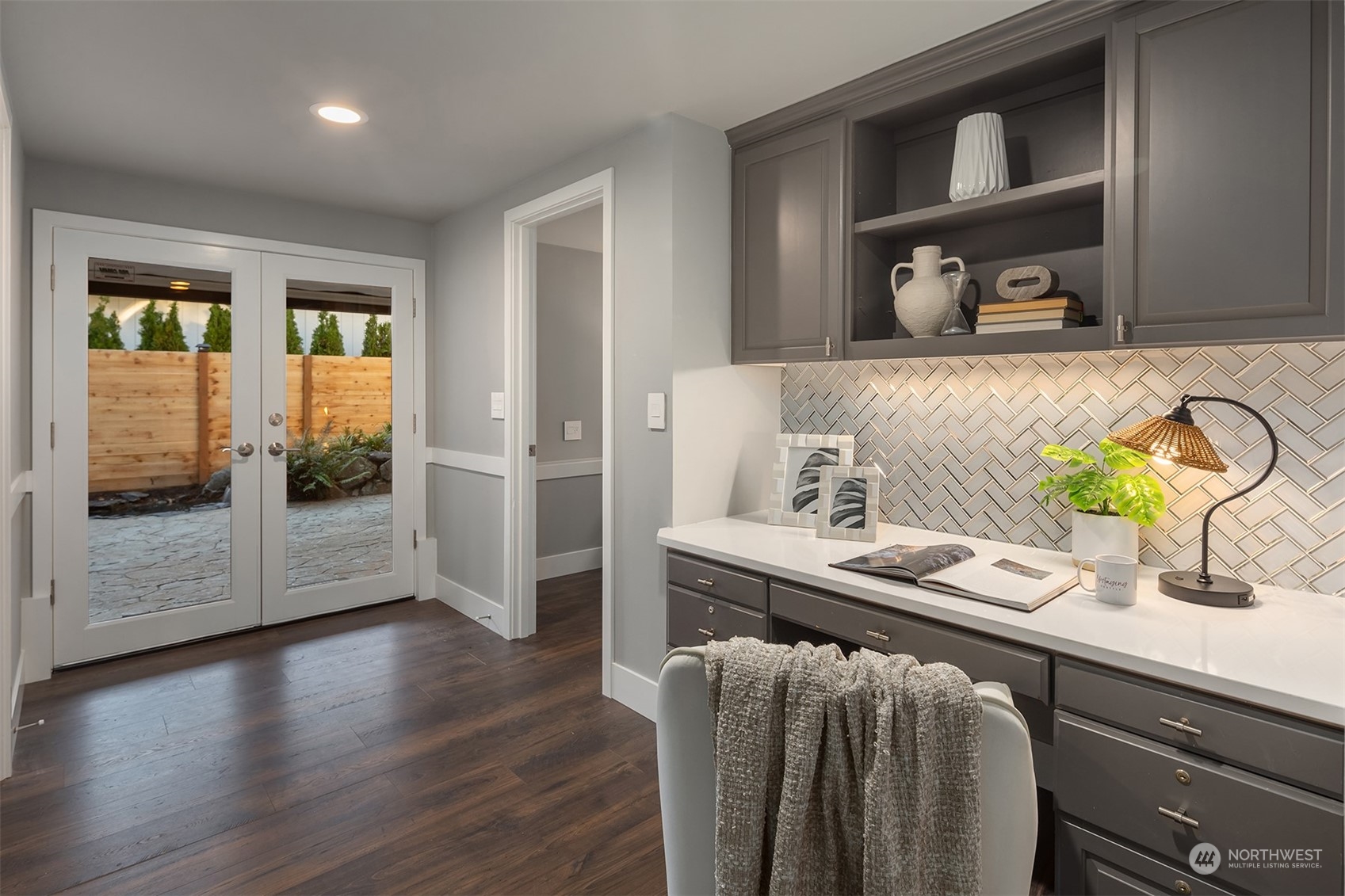 10517 NE 46th Street