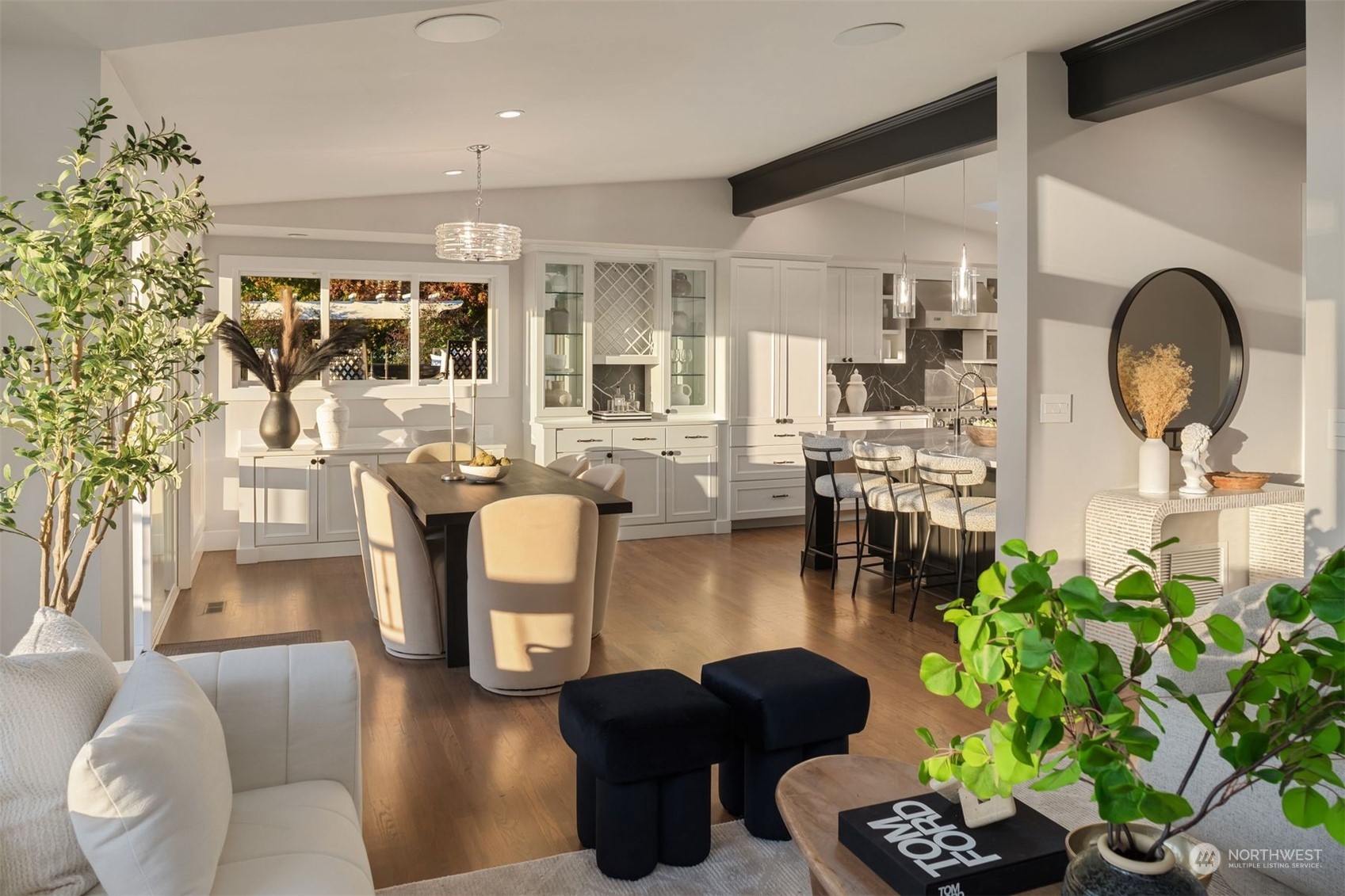 10517 NE 46th Street