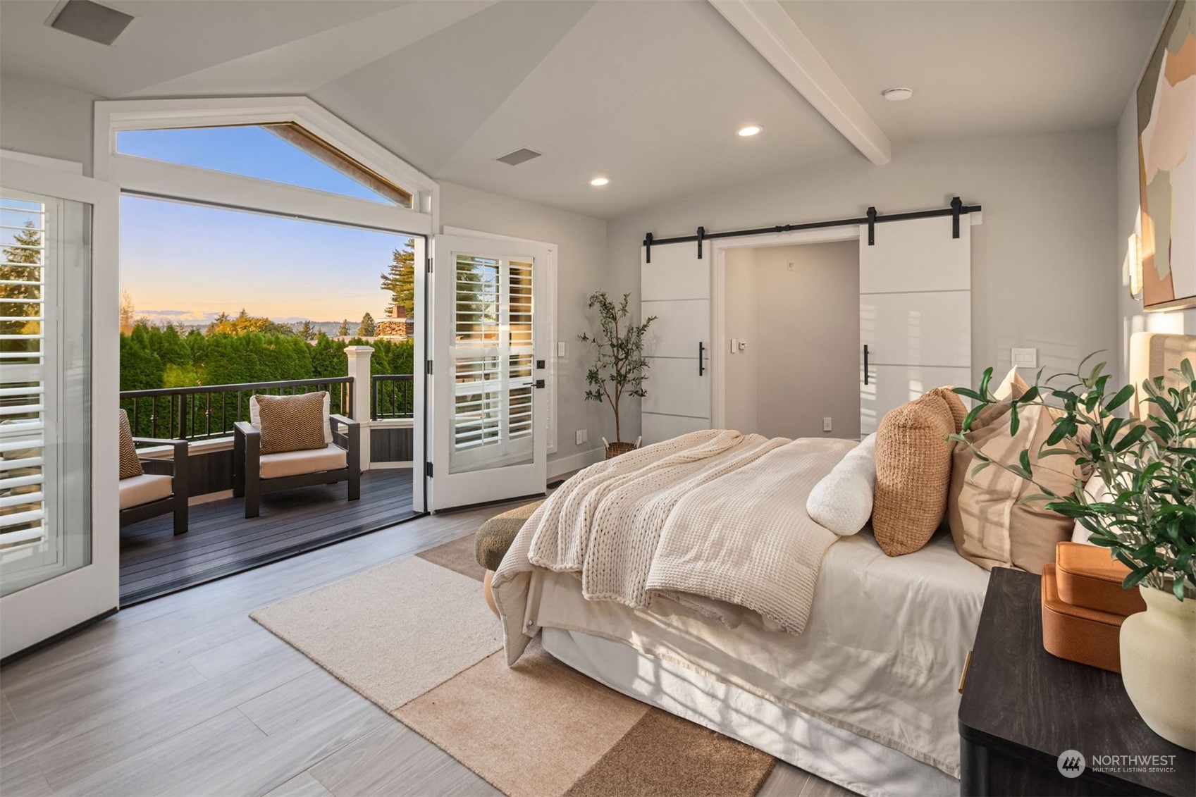 10517 NE 46th Street