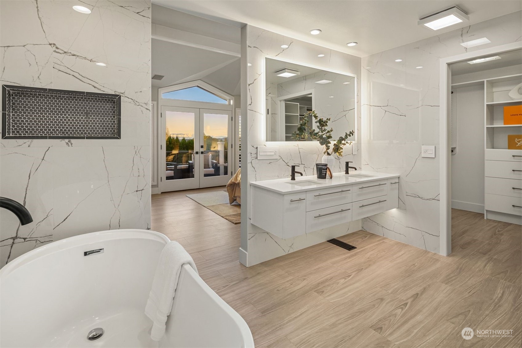 10517 NE 46th Street