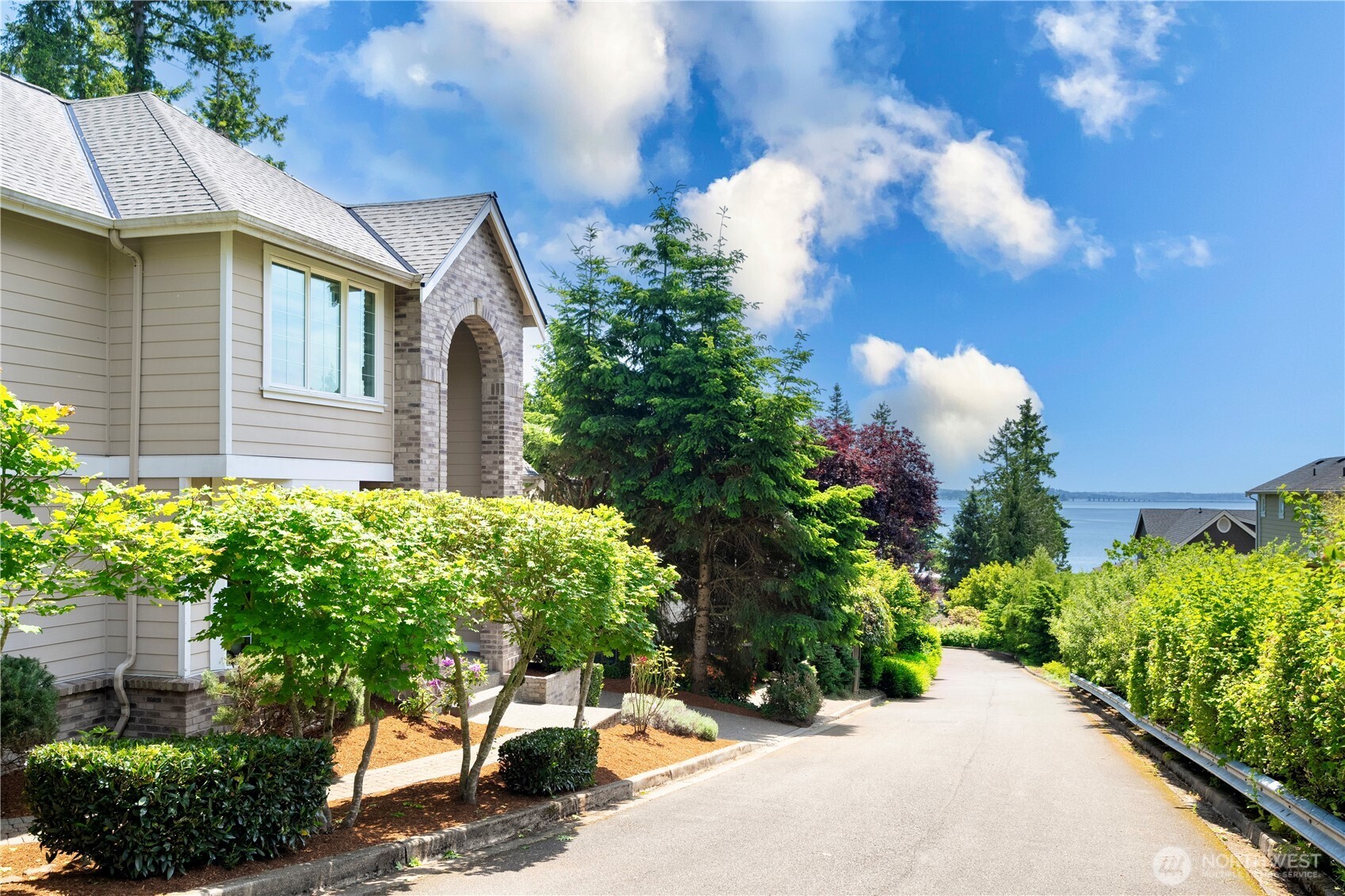 7817 NE 112th Street