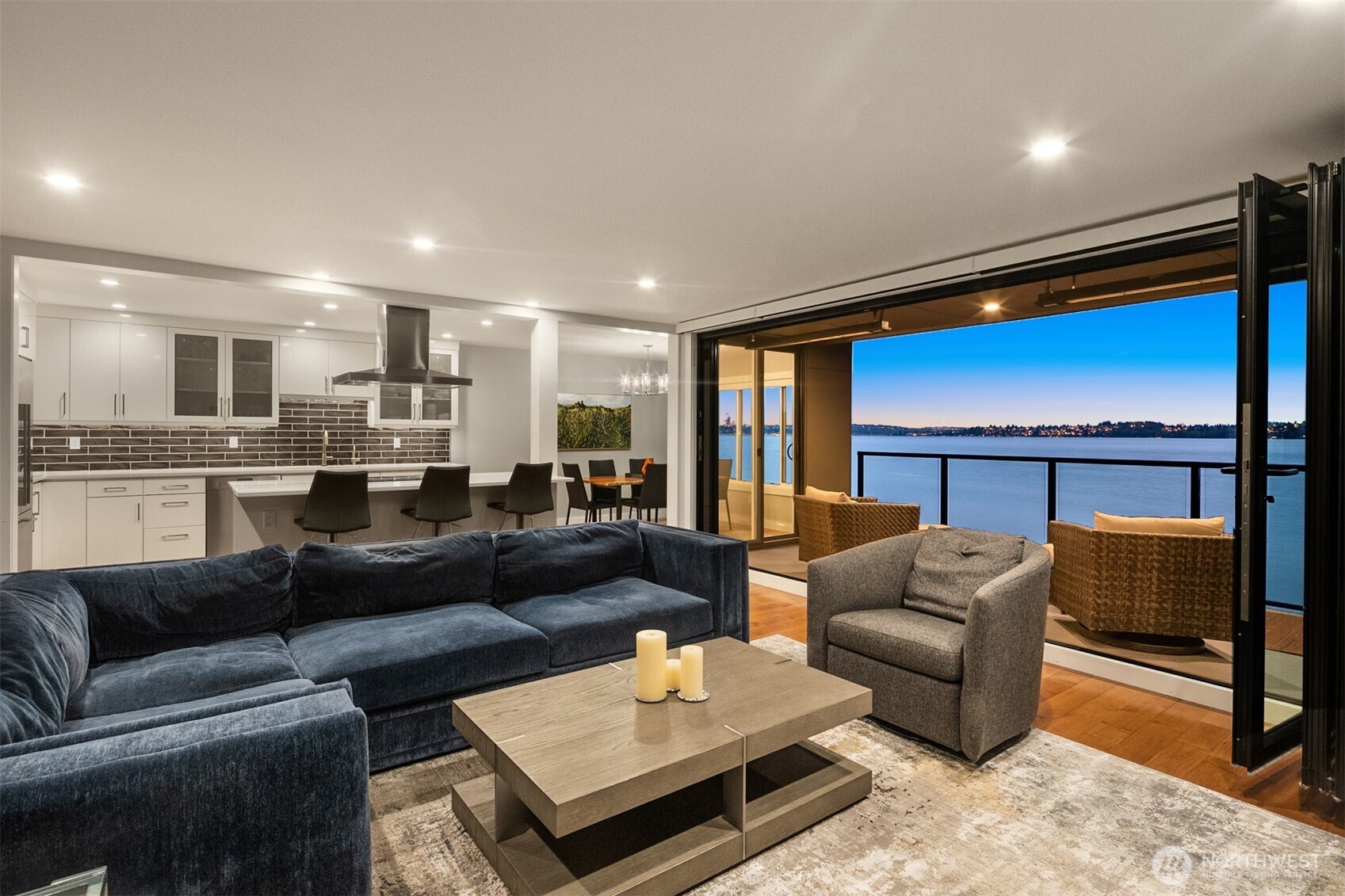 807 Lake Street S Unit: 300