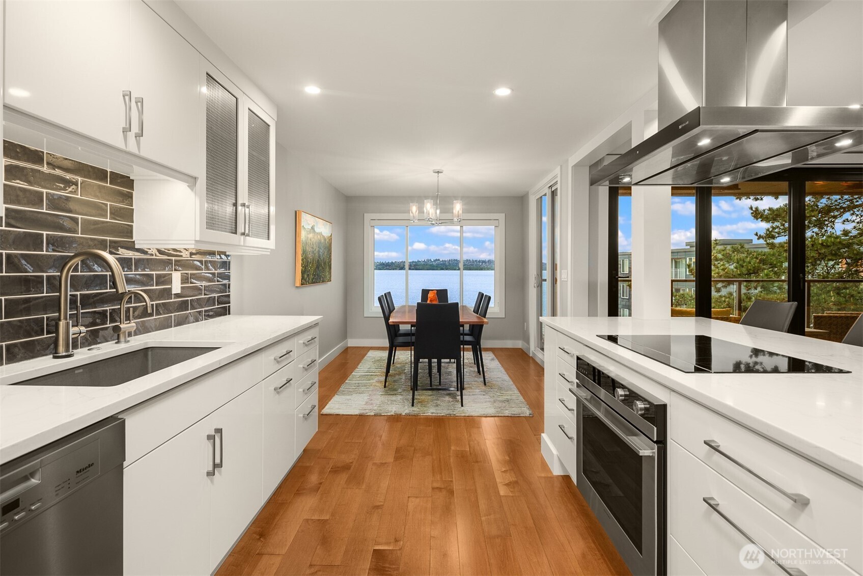 807 Lake Street S Unit: 300